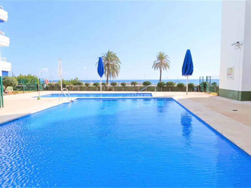 Apartment - Penthouse в продаже в Estepona, Málaga. В доме 2 спален и 2 ванных комнат. Площадь дома 102 м². Площадь участка 108 м²