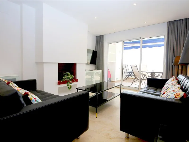 Apartment - Penthouse в продаже в Estepona, Málaga. В доме 2 спален и 2 ванных комнат. Площадь дома 102 м². Площадь участка 108 м²