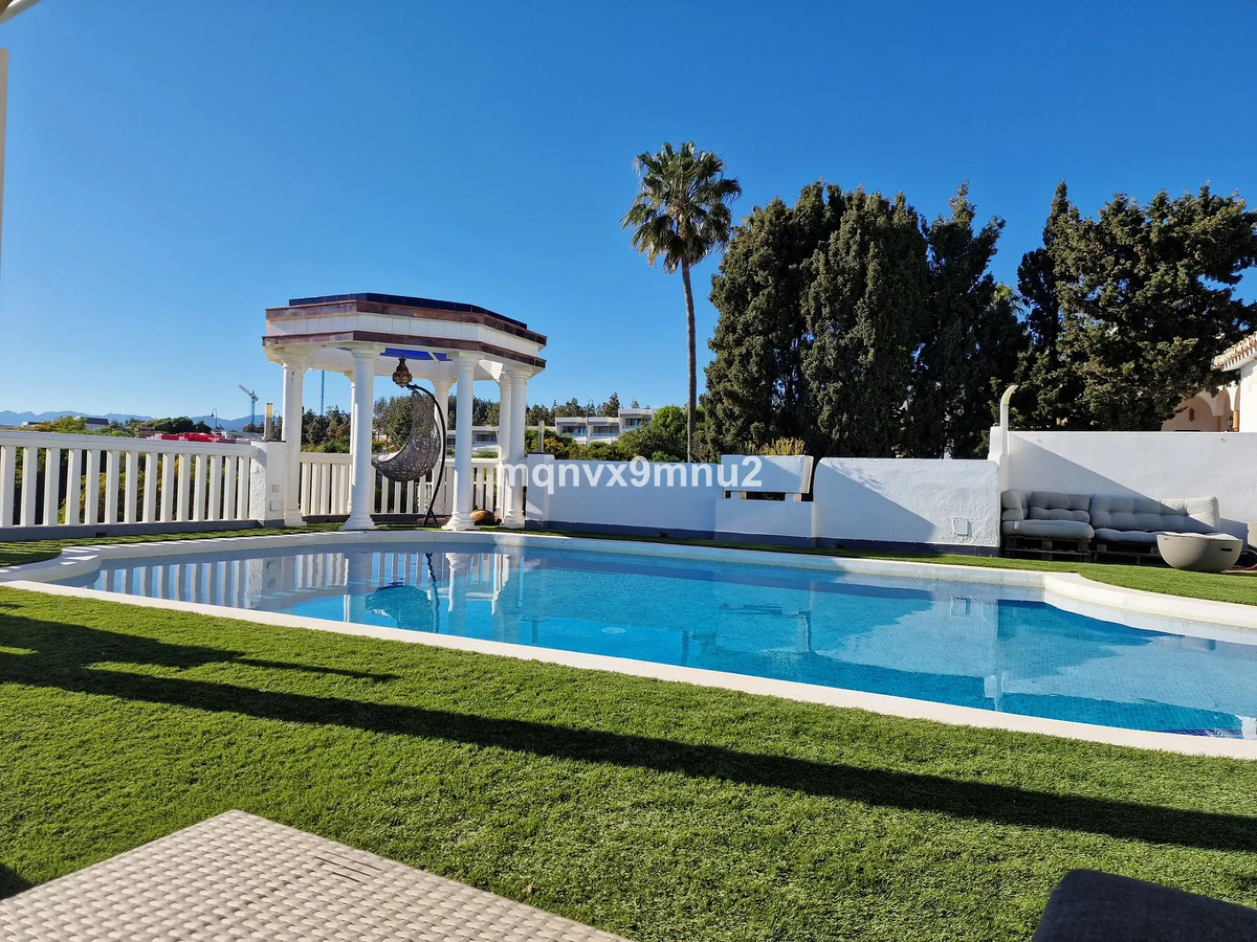 Fully detached impressive home.