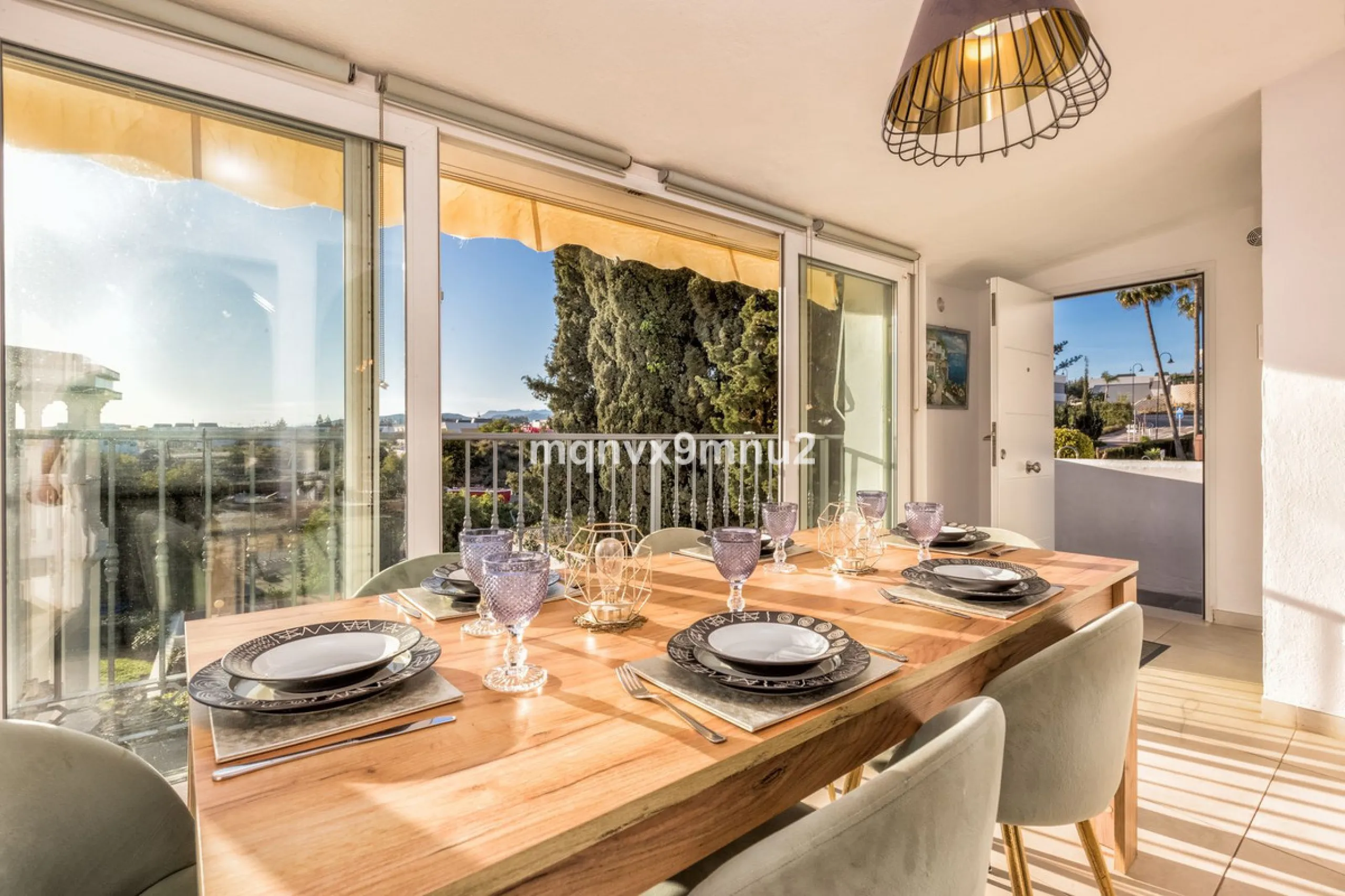 Fully detached impressive home.