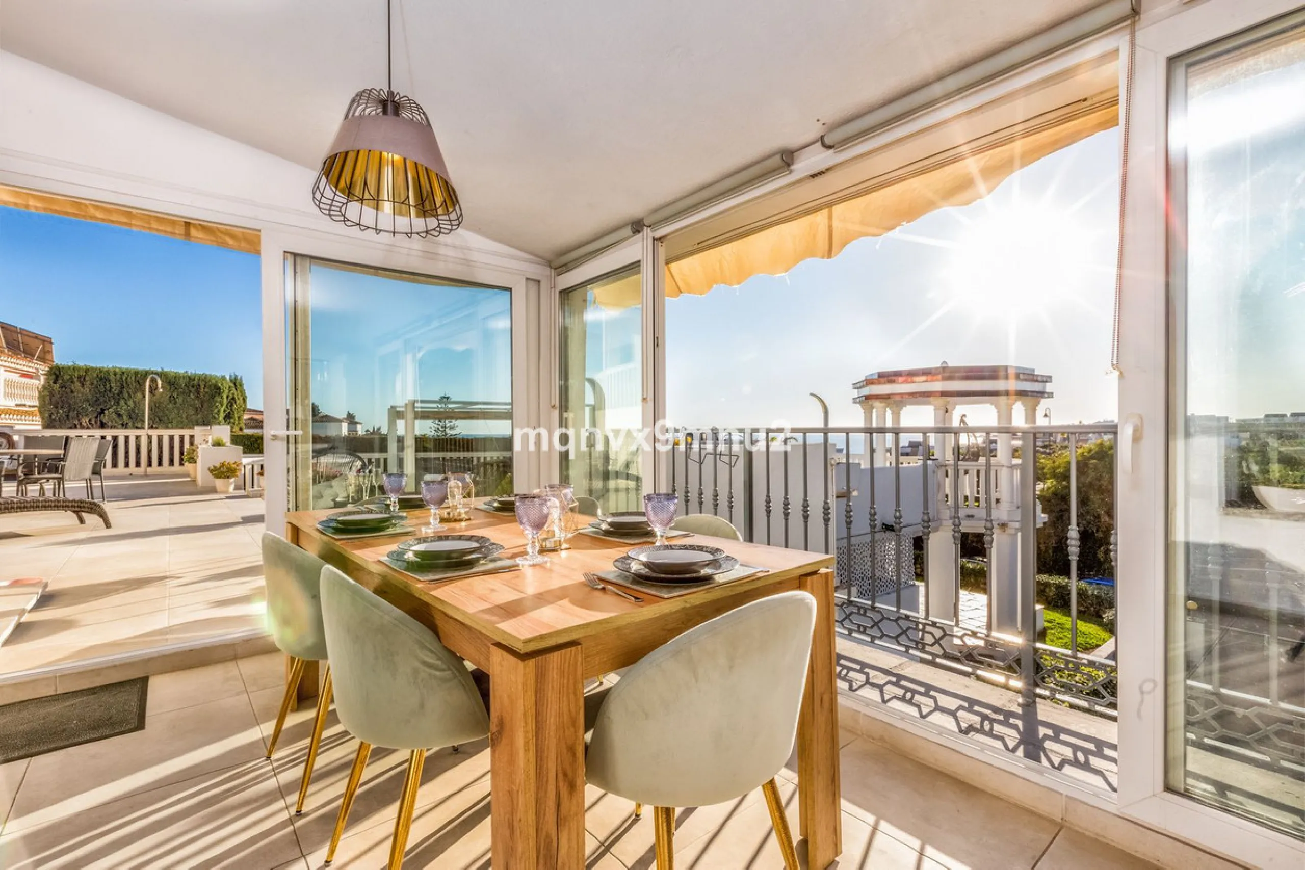 Fully detached impressive home.