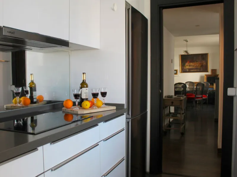 Apartment - Penthouse в продаже в Marbella, Málaga. В доме 3 спален и 3 ванных комнат. Площадь дома 208 м²