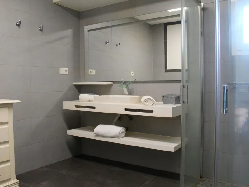 Apartment - Penthouse в продаже в Marbella, Málaga. В доме 3 спален и 3 ванных комнат. Площадь дома 208 м²