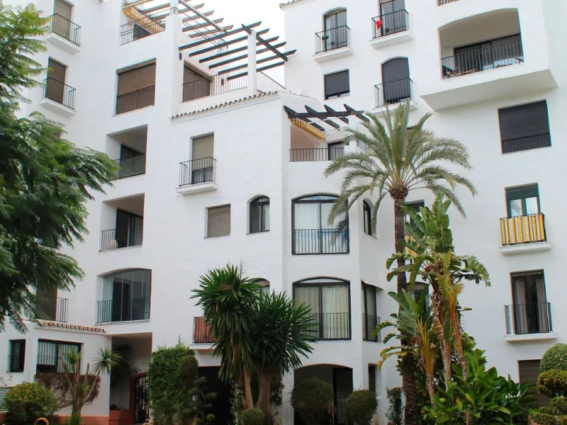 Apartment - Penthouse в продаже в Marbella, Málaga. В доме 3 спален и 3 ванных комнат. Площадь дома 208 м²