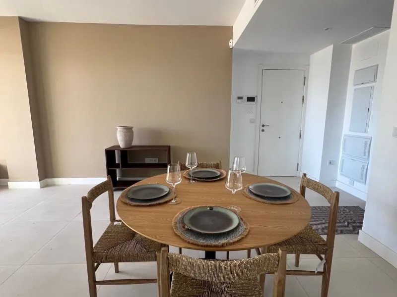 Just completed before Christmas, this brand-new corner ground-floor apartment offers a perfect blend of modern comfort and outdoor living in the heart of the Costa del Sol.