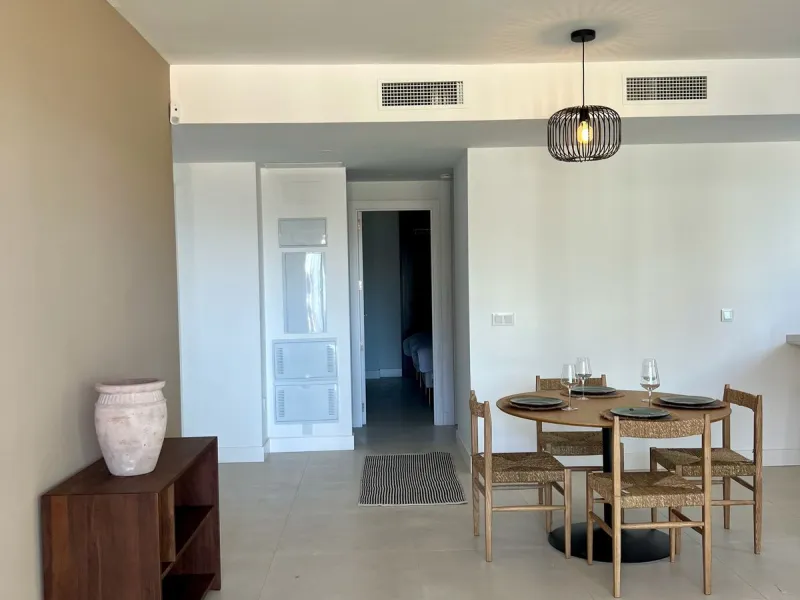 Just completed before Christmas, this brand-new corner ground-floor apartment offers a perfect blend of modern comfort and outdoor living in the heart of the Costa del Sol.