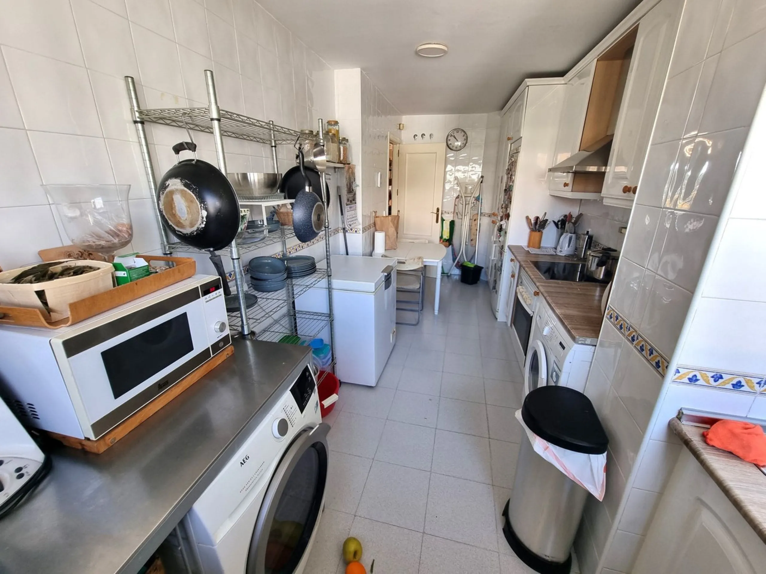 Apartment - Top Floor Apartment в продаже в Estepona, Málaga. В доме 3 спален и 3 ванных комнат. Площадь дома 132 м²