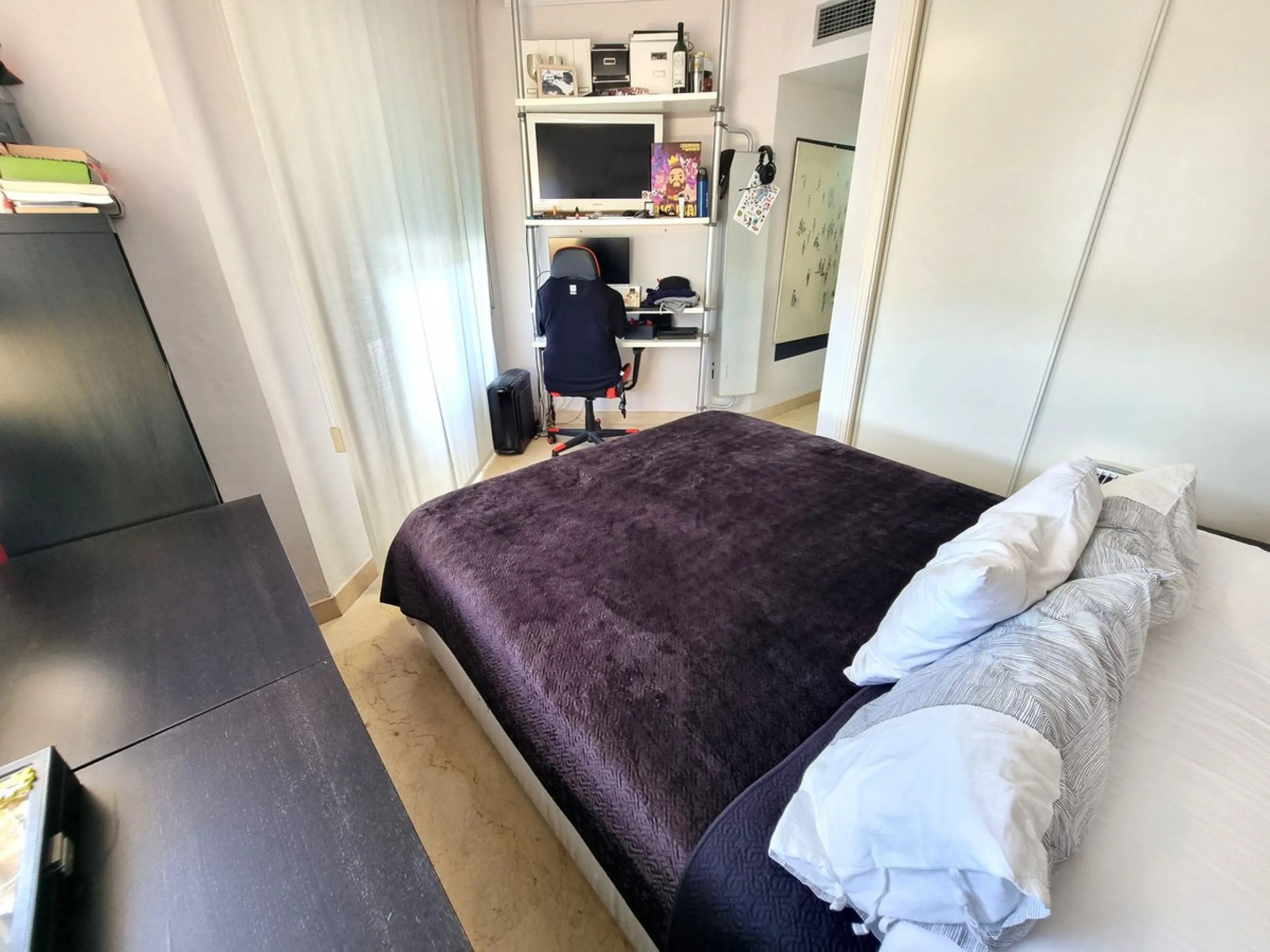 Apartment - Top Floor Apartment в продаже в Estepona, Málaga. В доме 3 спален и 3 ванных комнат. Площадь дома 132 м²
