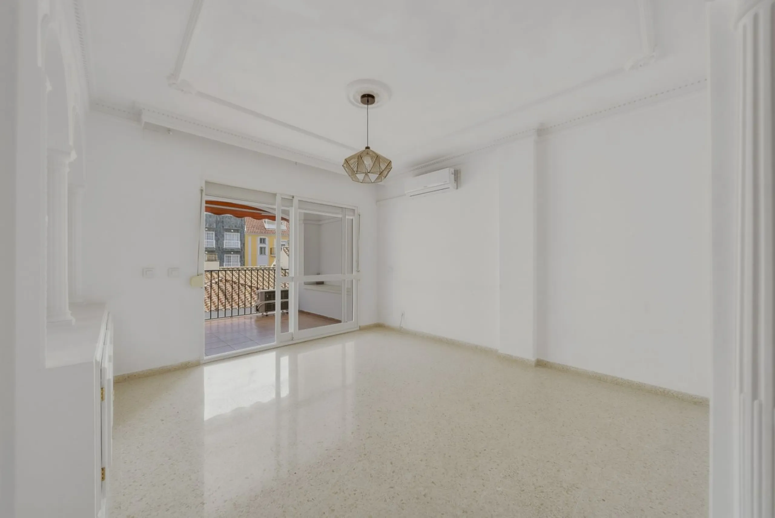 Fully Reformed 3 Bedroom Apartment, 30 Seconds to the Sea | Fuengirola