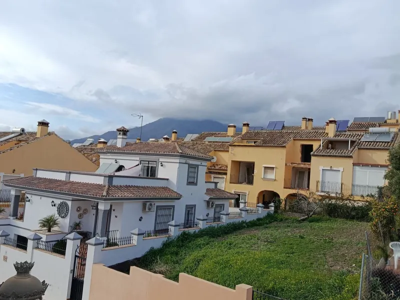 Склад, Estepona, Costa del Sol