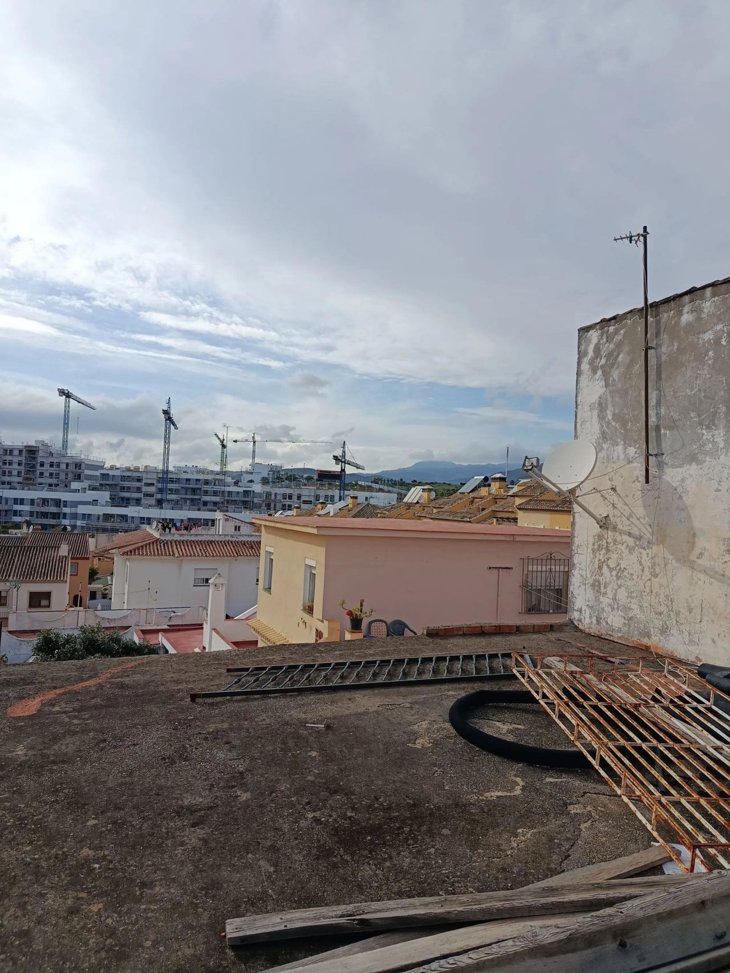 Склад, Estepona, Costa del Sol