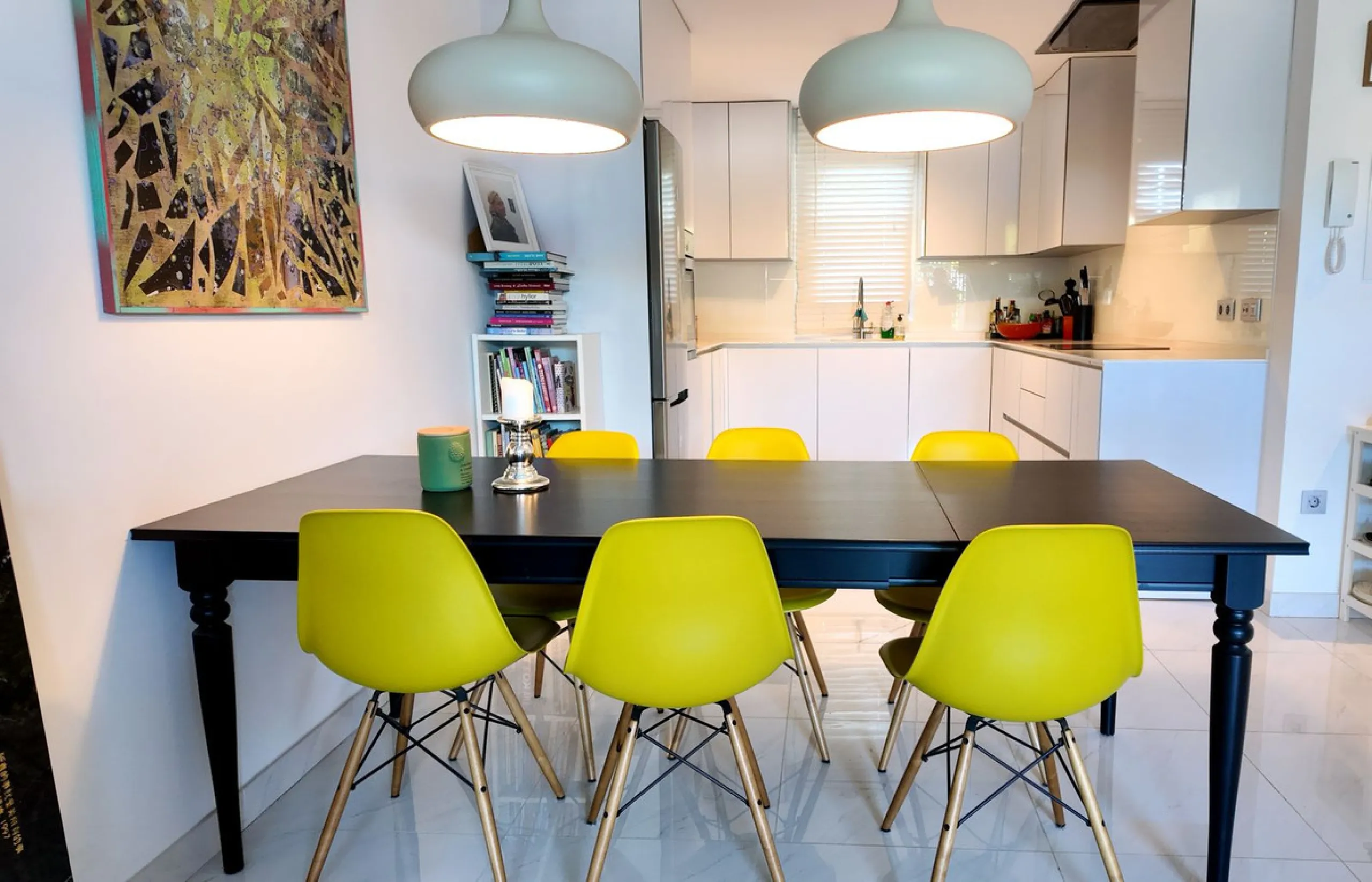 Exclusive 3-Bedroom Apartment with Private Garden in Bel Air, Cancelada!