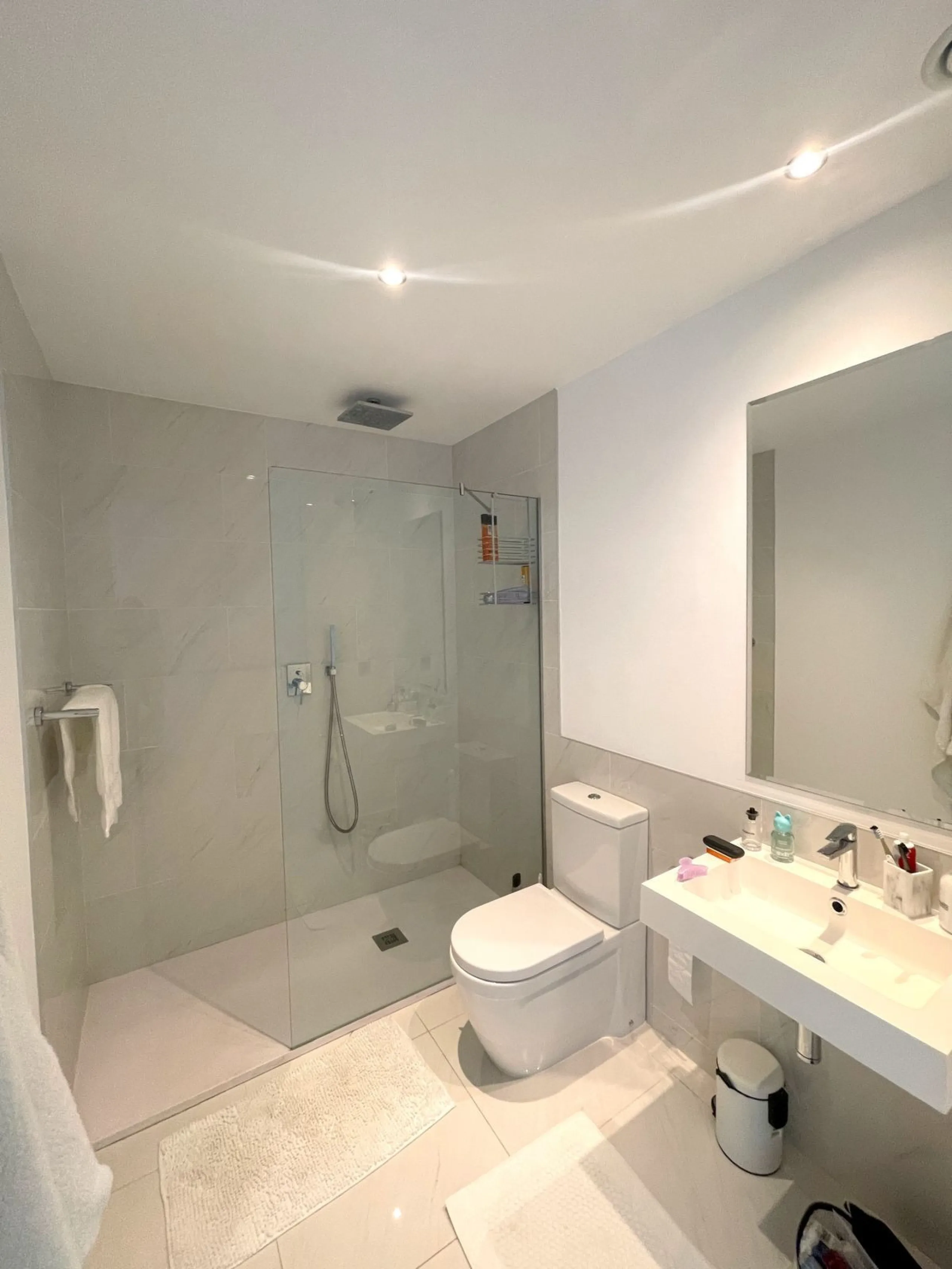 Exclusive 3-Bedroom Apartment with Private Garden in Bel Air, Cancelada!