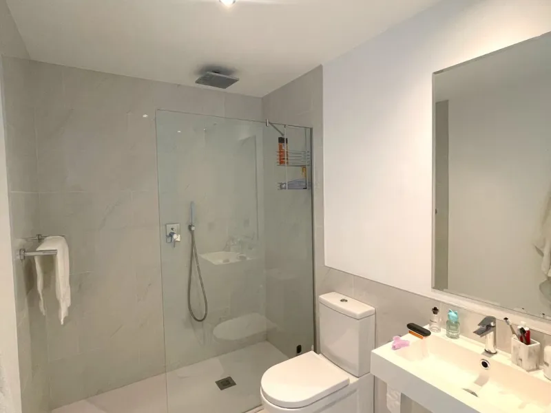 Exclusive 3-Bedroom Apartment with Private Garden in Bel Air, Cancelada!