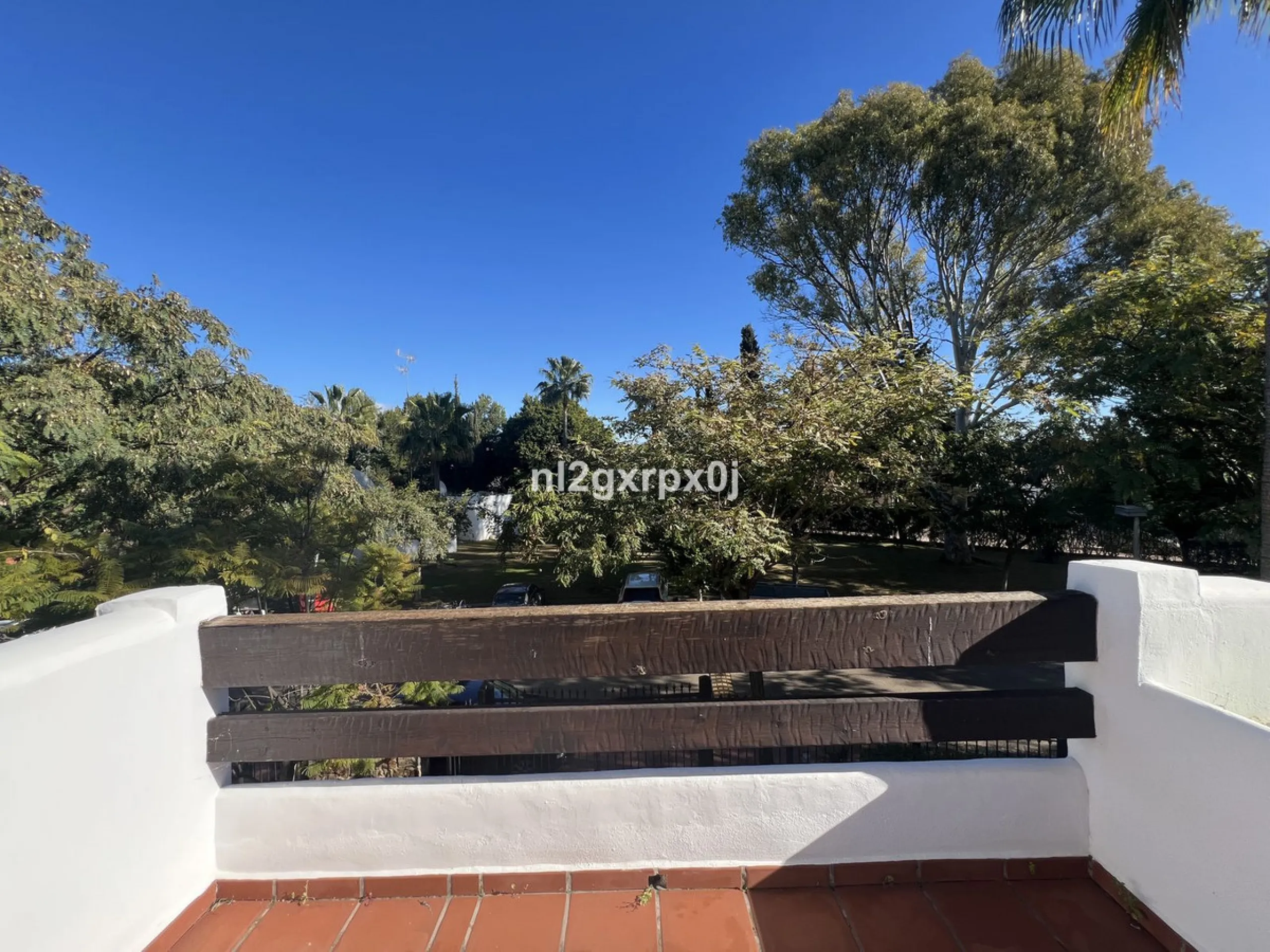 House - Semi-Detached House в продаже в Estepona, Málaga. В доме 3 спален и 3 ванных комнат. Площадь дома 338 м². Площадь участка 200 м²