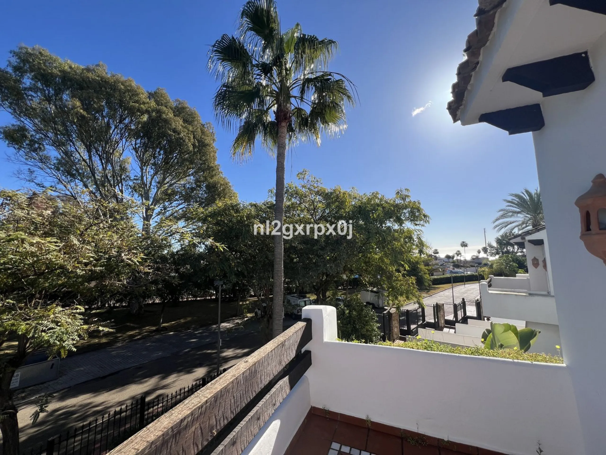 House - Semi-Detached House в продаже в Estepona, Málaga. В доме 3 спален и 3 ванных комнат. Площадь дома 338 м². Площадь участка 200 м²