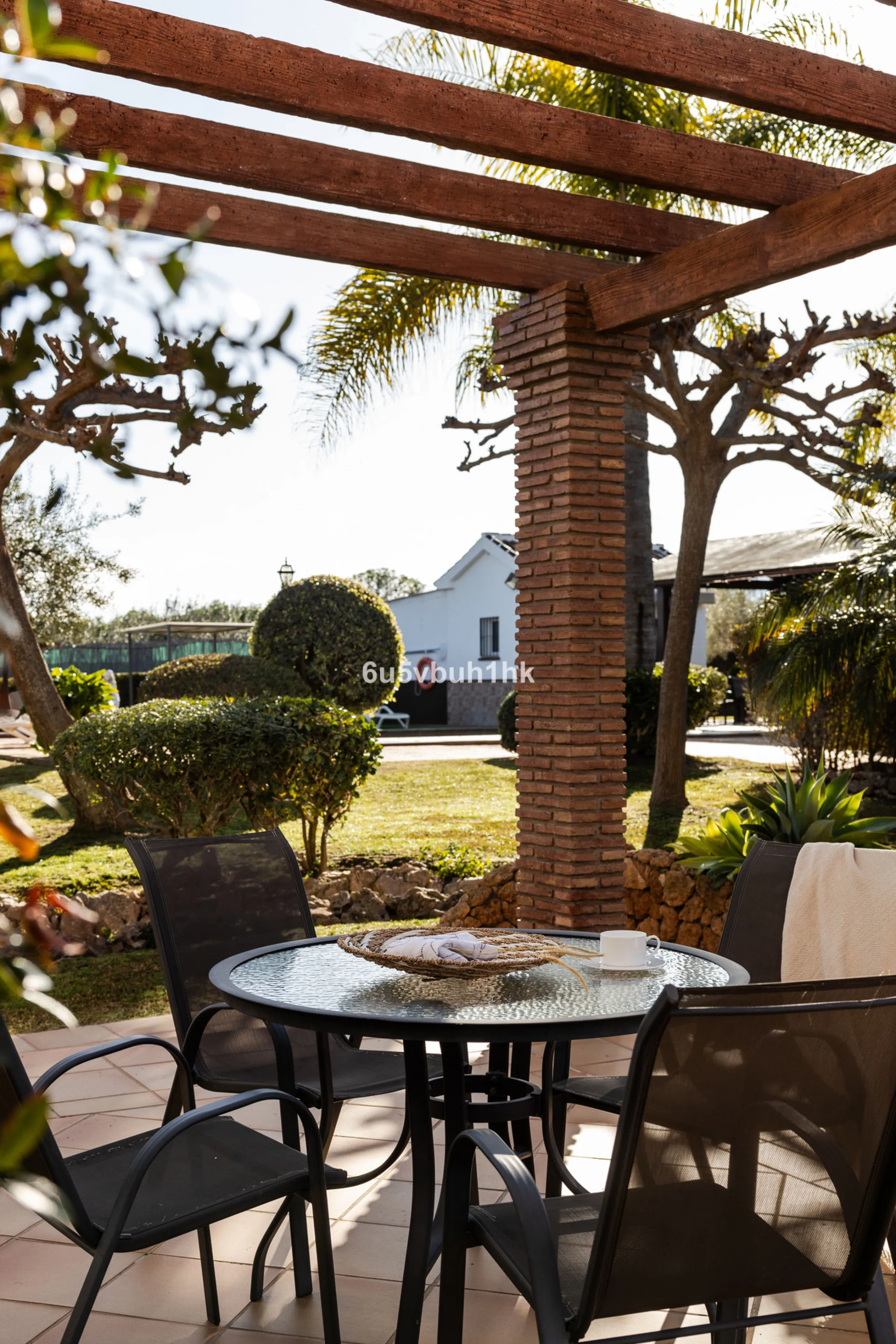 This exceptional villa is situated on a sprawling 6,188-square-meter plot adorned with 80 productive olive trees. With 300 square meters of thoughtfully designed living space, the property combines comfort, functionality, and stunning natural surroundings