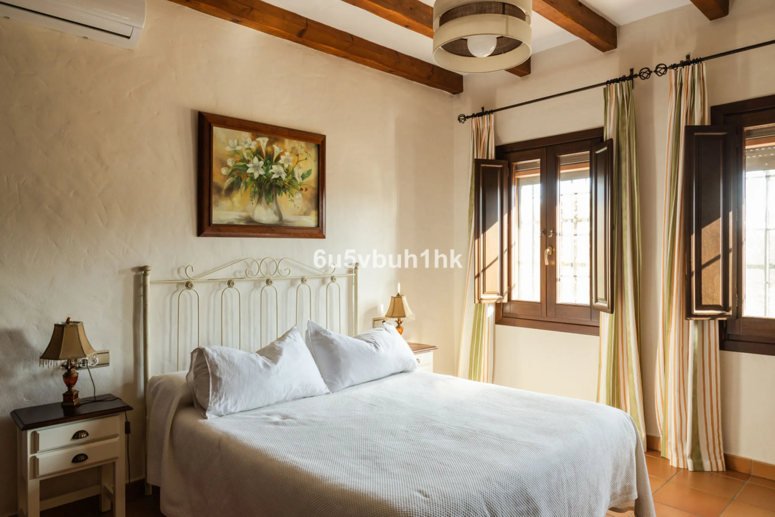This exceptional villa is situated on a sprawling 6,188-square-meter plot adorned with 80 productive olive trees. With 300 square meters of thoughtfully designed living space, the property combines comfort, functionality, and stunning natural surroundings