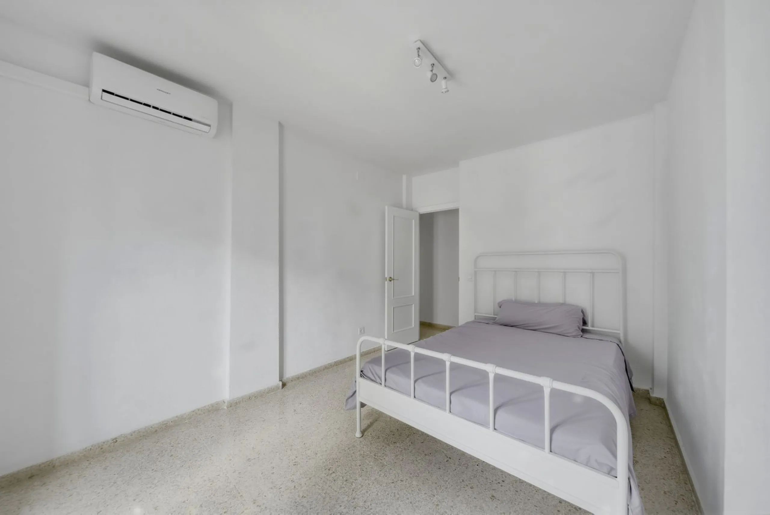 Fully Reformed 3 Bedroom Apartment, 30 Seconds to the Sea | Fuengirola