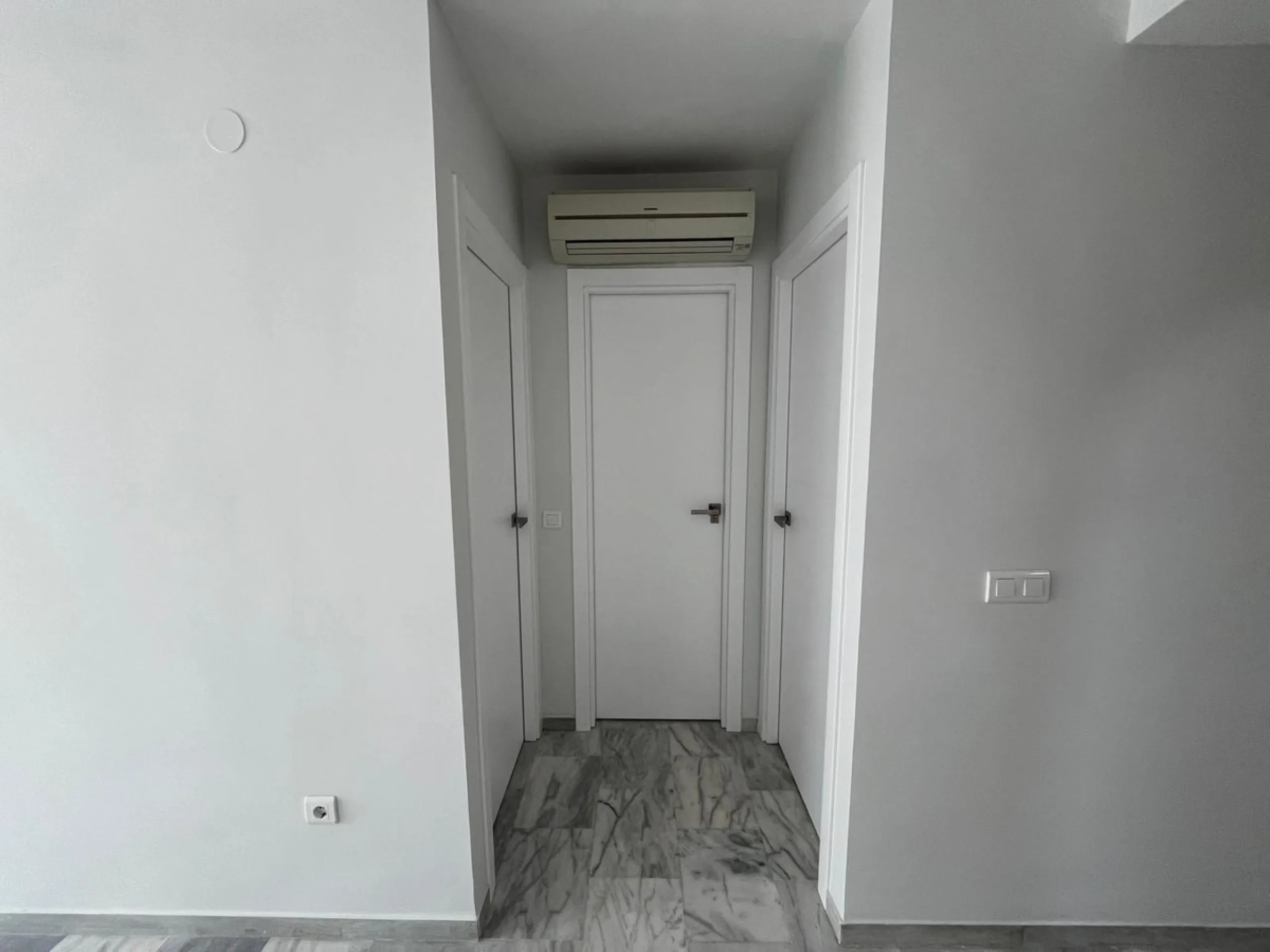 Apartment - Top Floor Apartment в продаже в Benalmadena, Málaga. В доме 2 спален и 1 ванных комнат. Площадь дома 74 м²