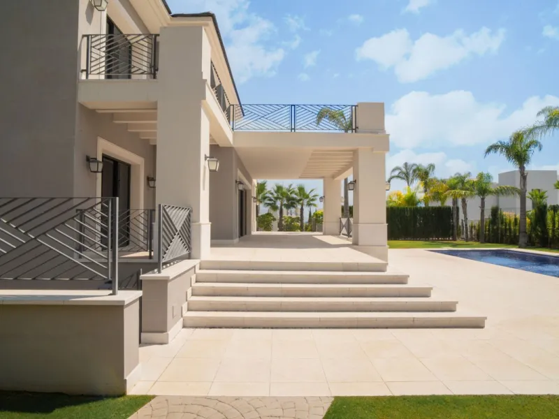 LUXURY VILLA IN LOS FLAMINGOS