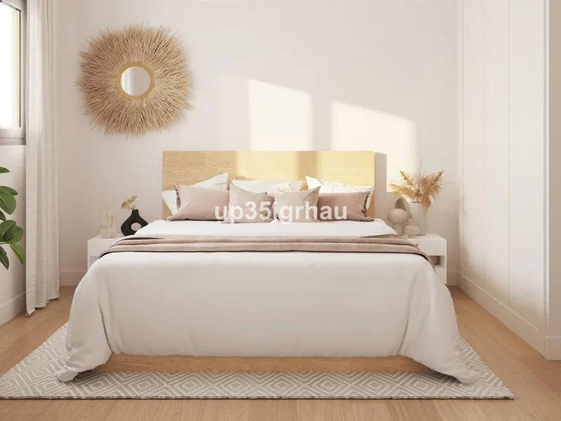 Middle Floor Apartment, Estepona, Costa del Sol.