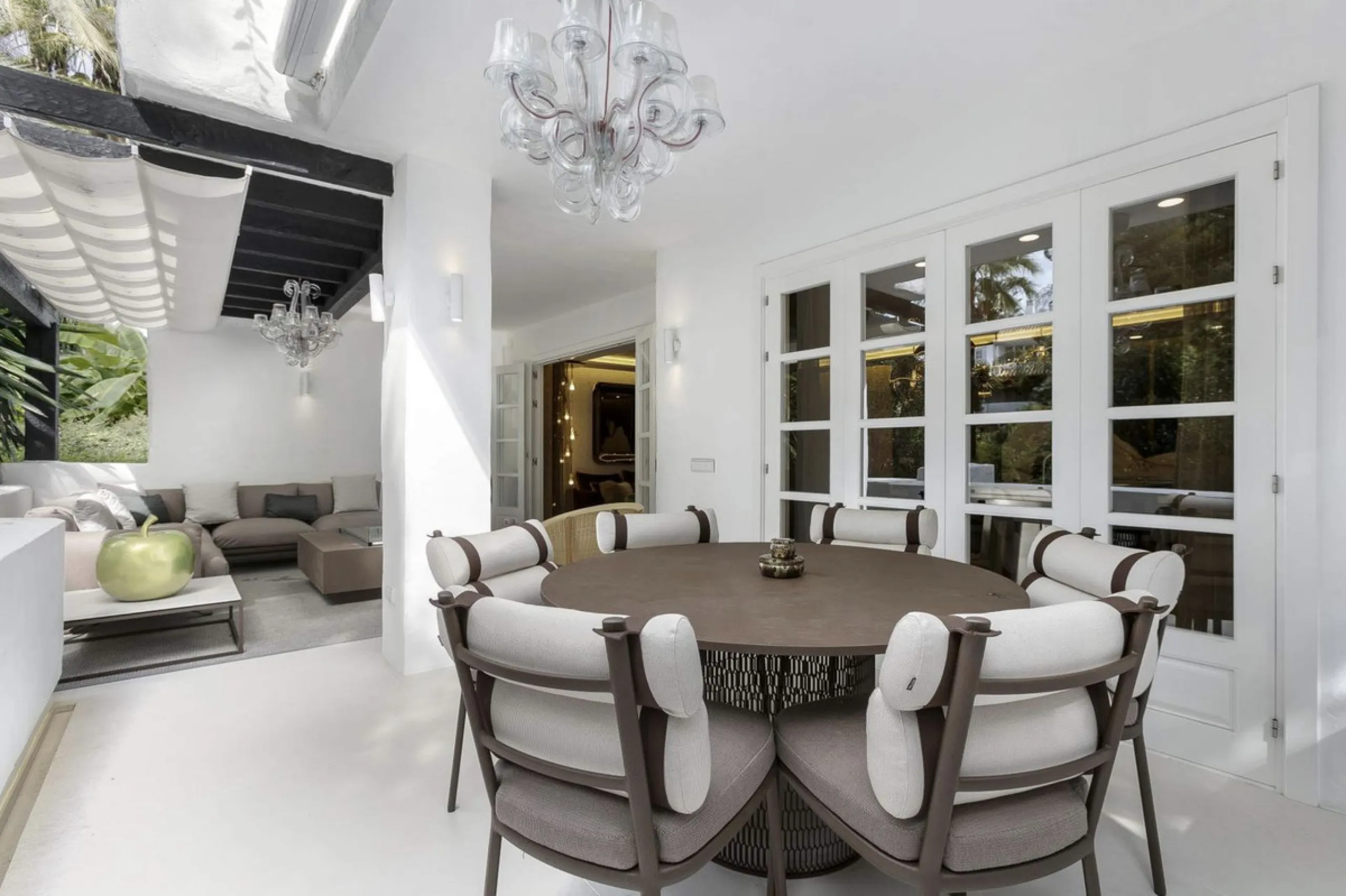 Amazing Opportunity in Puente Romano, Ready to move in!