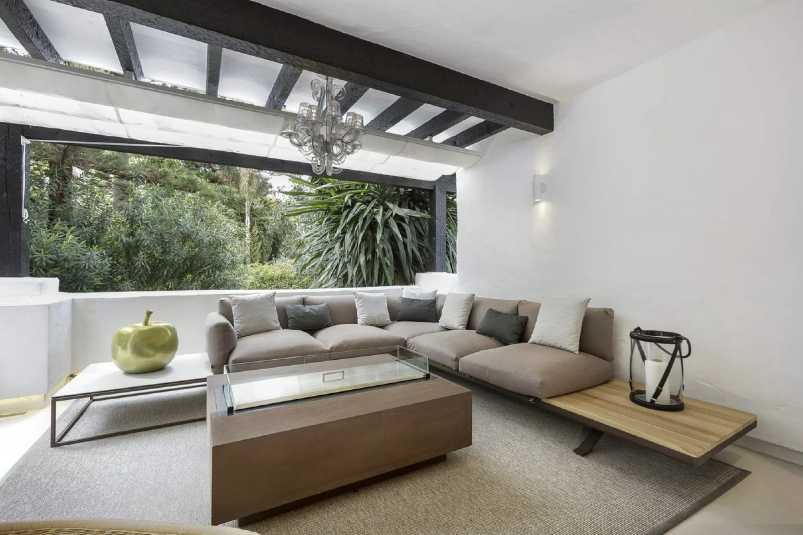 Amazing Opportunity in Puente Romano, Ready to move in!
