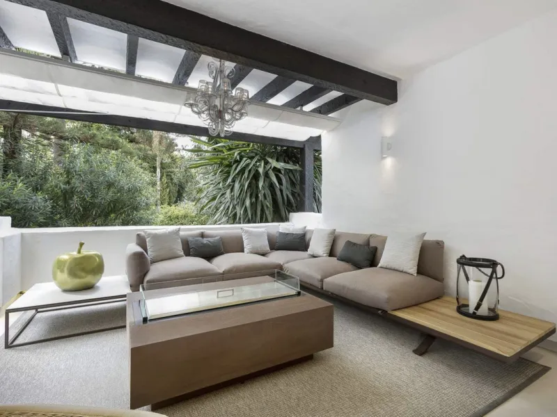 Amazing Opportunity in Puente Romano, Ready to move in!