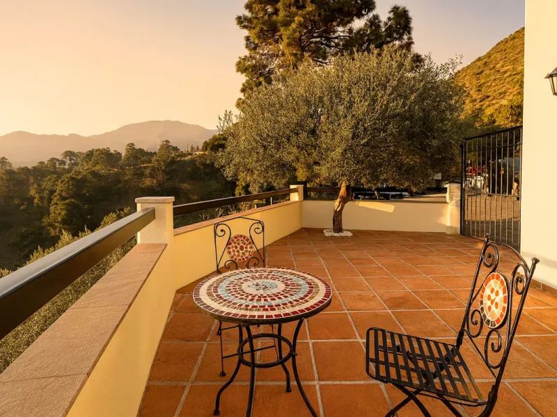 Amazing villa with breathtaking panoramic views  over the Lake of Istan, the Mediterranean and the coast with a south to west orientation.
