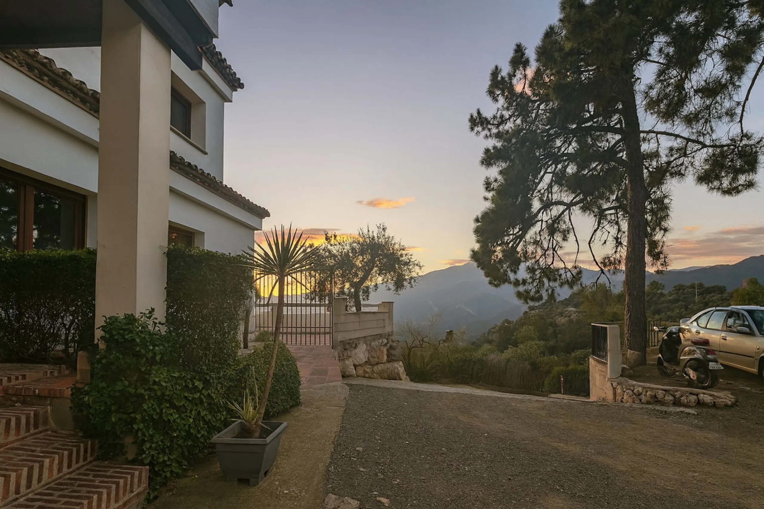 Amazing villa with breathtaking panoramic views  over the Lake of Istan, the Mediterranean and the coast with a south to west orientation.