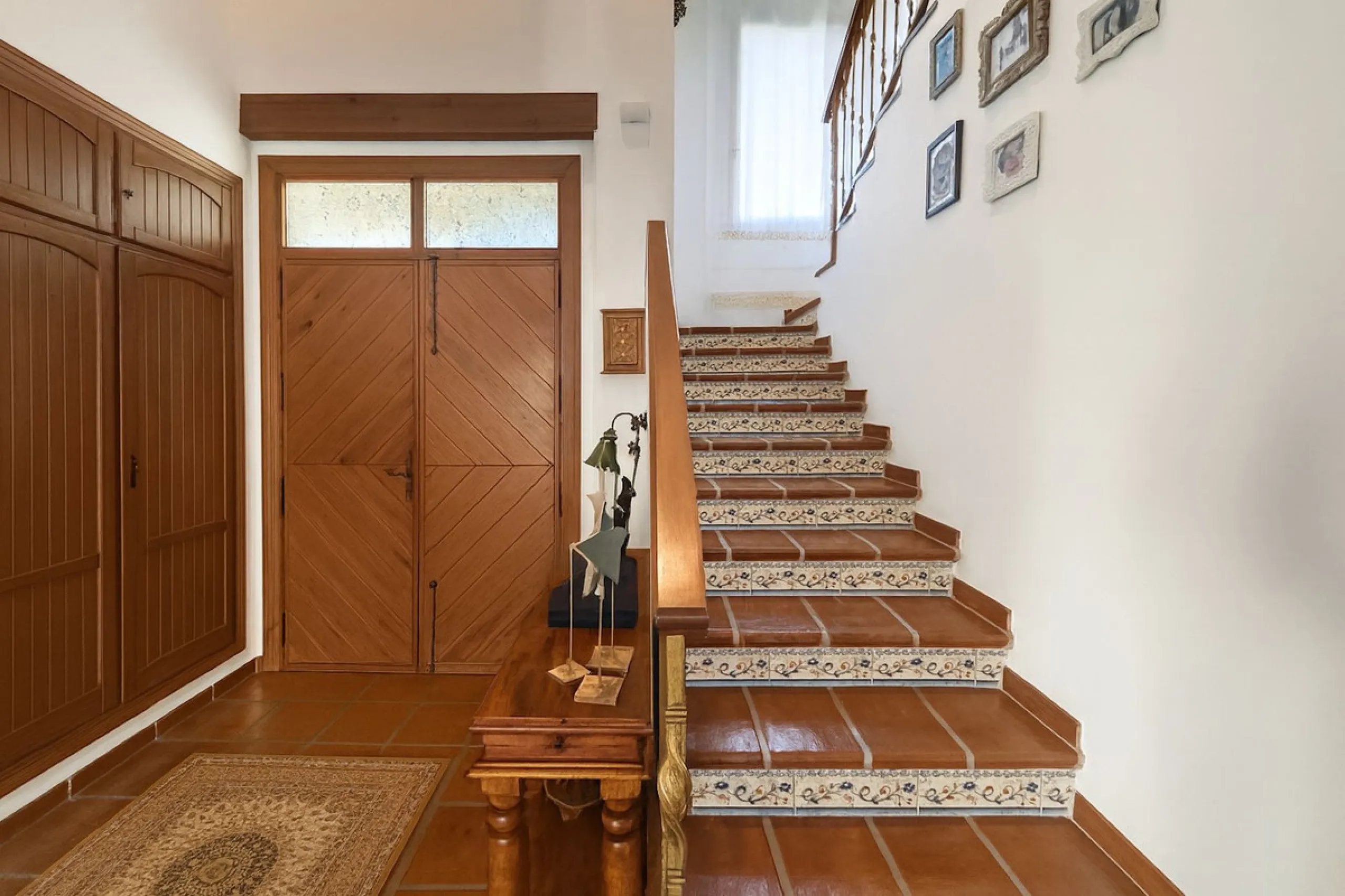 Amazing villa with breathtaking panoramic views  over the Lake of Istan, the Mediterranean and the coast with a south to west orientation.