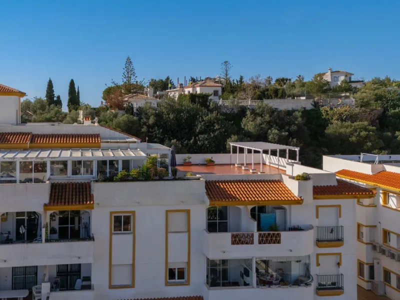 Apartment - Penthouse в продаже в Benalmadena, Málaga. В доме 3 спален и 2 ванных комнат. Площадь дома 126 м²
