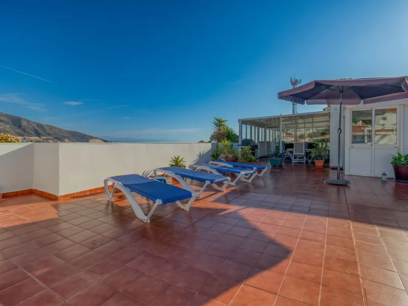 Apartment - Penthouse в продаже в Benalmadena, Málaga. В доме 3 спален и 2 ванных комнат. Площадь дома 126 м²