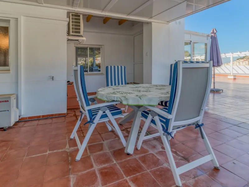 Apartment - Penthouse в продаже в Benalmadena, Málaga. В доме 3 спален и 2 ванных комнат. Площадь дома 126 м²