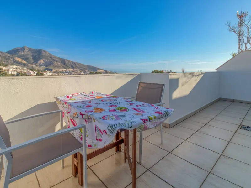 Apartment - Penthouse в продаже в Benalmadena, Málaga. В доме 3 спален и 2 ванных комнат. Площадь дома 126 м²