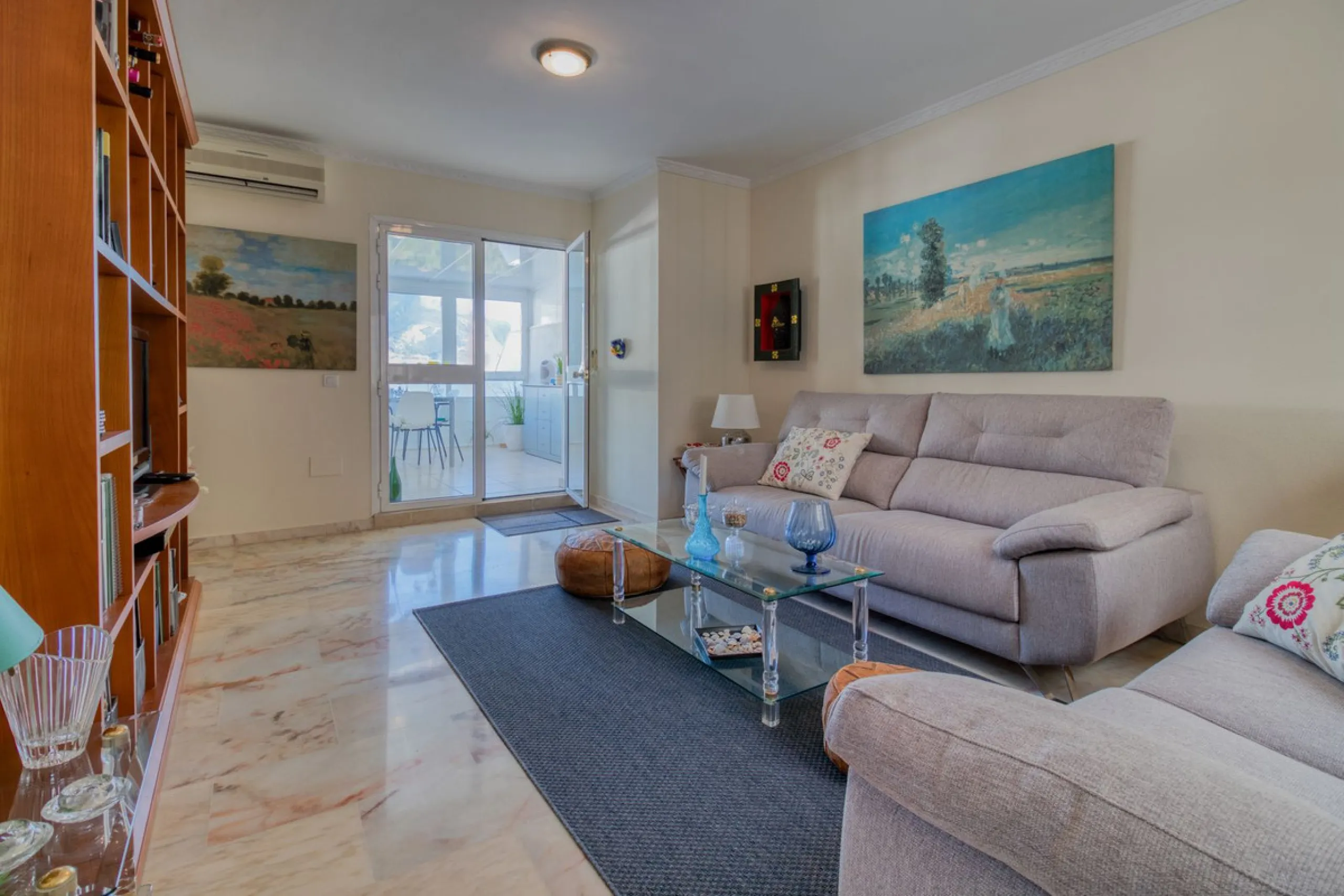 Apartment - Penthouse в продаже в Benalmadena, Málaga. В доме 3 спален и 2 ванных комнат. Площадь дома 126 м²