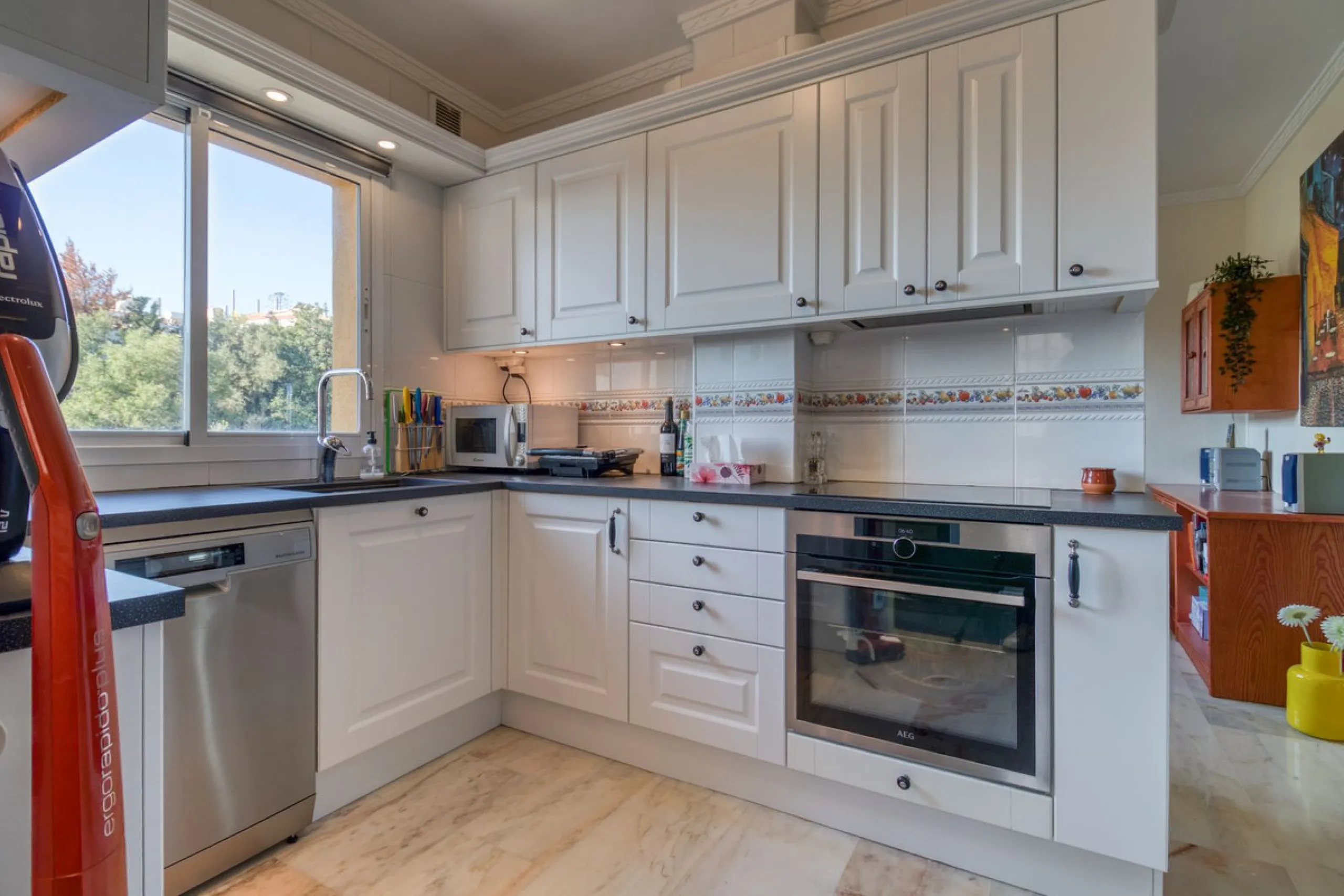 Apartment - Penthouse в продаже в Benalmadena, Málaga. В доме 3 спален и 2 ванных комнат. Площадь дома 126 м²