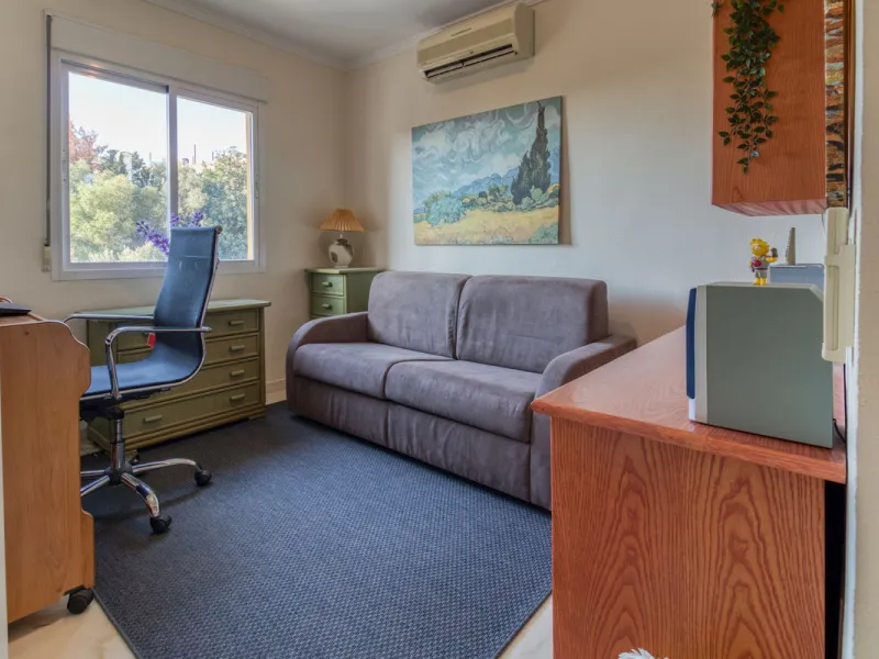 Apartment - Penthouse в продаже в Benalmadena, Málaga. В доме 3 спален и 2 ванных комнат. Площадь дома 126 м²