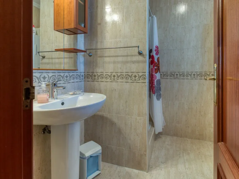 Apartment - Penthouse в продаже в Benalmadena, Málaga. В доме 3 спален и 2 ванных комнат. Площадь дома 126 м²