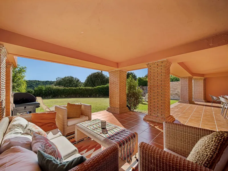 *Apartment for Sale in Casares Golf Gardens - Your Private Oasis on the Costa del Sol**