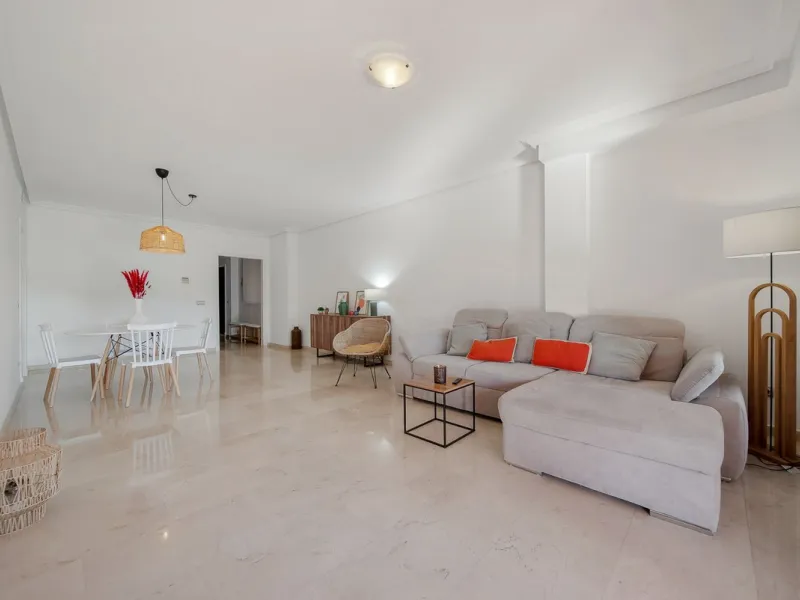 *Apartment for Sale in Casares Golf Gardens - Your Private Oasis on the Costa del Sol**