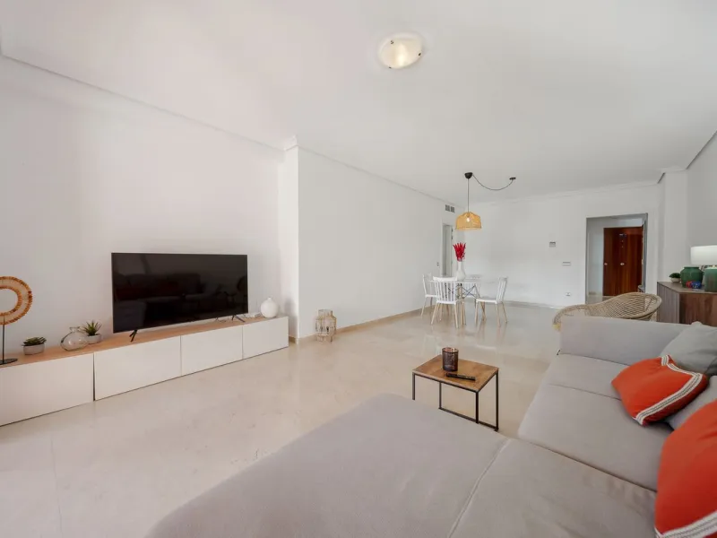 *Apartment for Sale in Casares Golf Gardens - Your Private Oasis on the Costa del Sol**