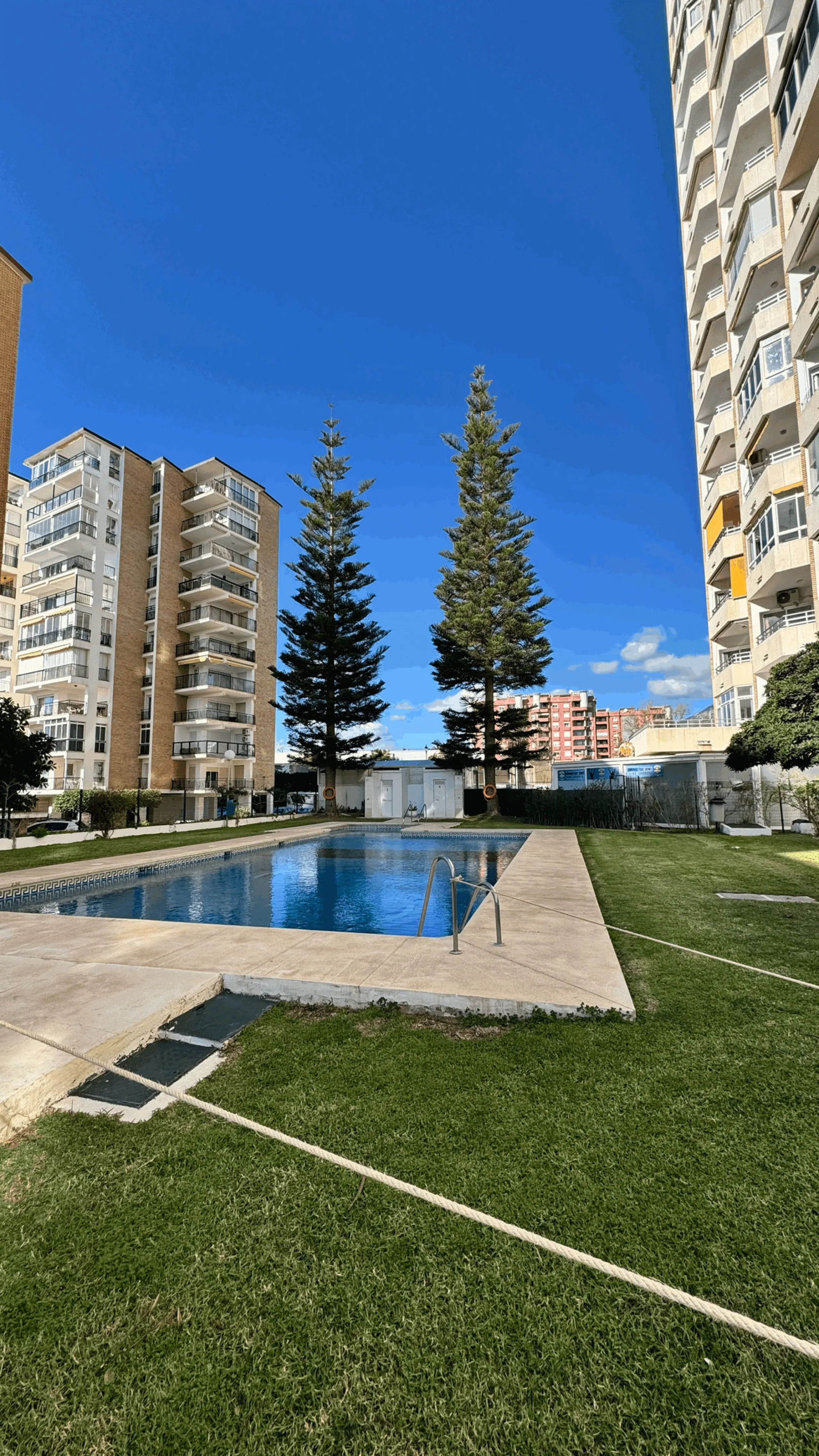Exclusive Beachfront Apartment in Fuengirola – Spectacular Sea Views