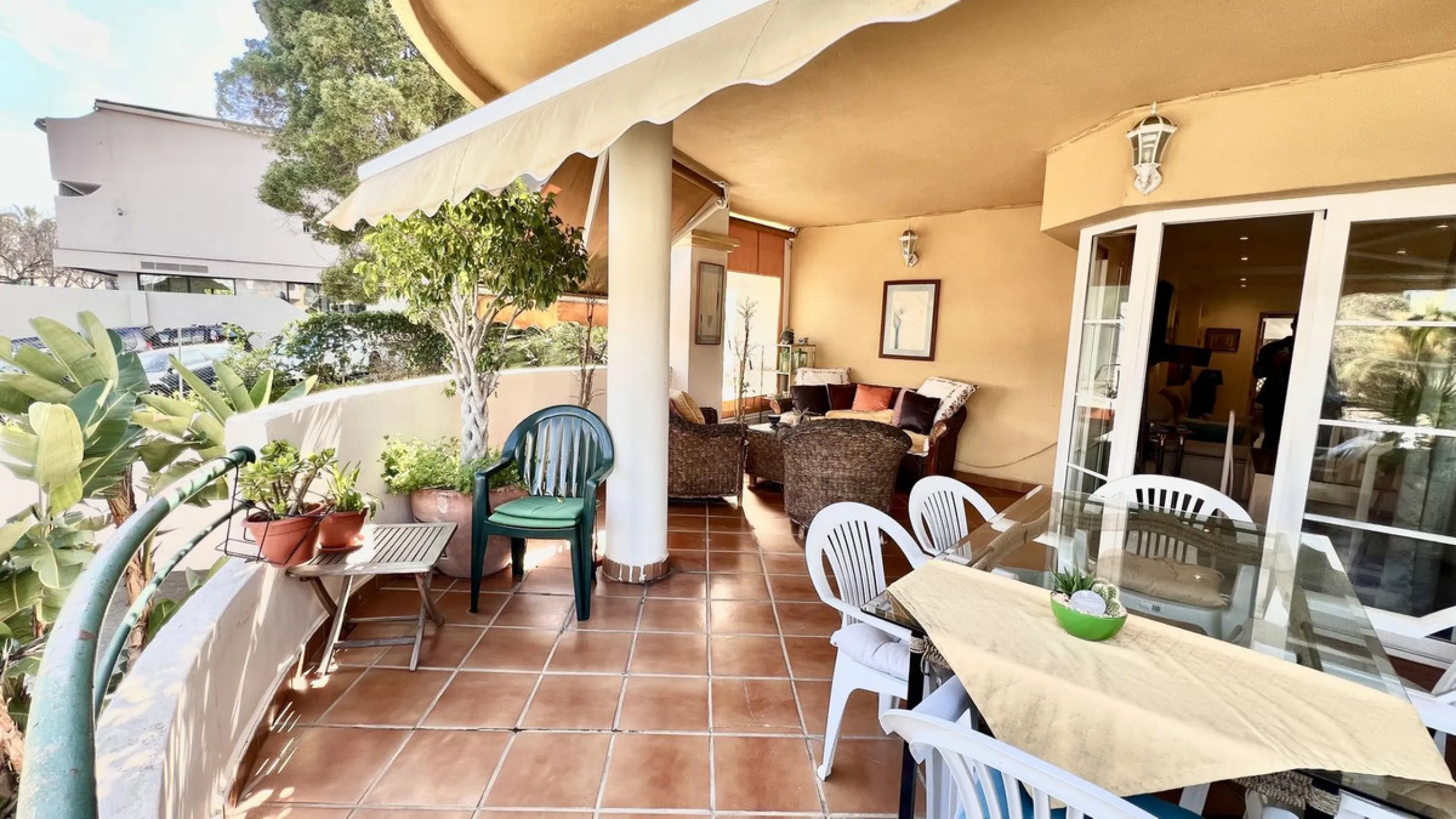 Exclusive Duplex with Panoramic Views in Señorío de Aloha, Nueva Andalucía