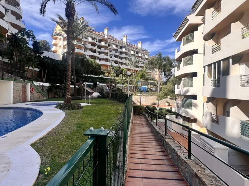 Exclusive Duplex with Panoramic Views in Señorío de Aloha, Nueva Andalucía