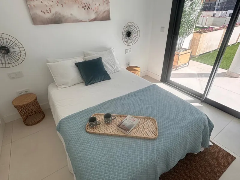 Discover an exquisite two-bedroom, two-bathroom luxury apartment featuring a spacious terrace, perfectly designed for both relaxation and entertainment. Located in the exclusive El Higuerón area of Fuengirola, this brand-new, fully furnished residence off