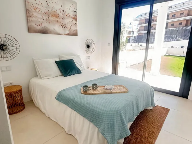 Discover an exquisite two-bedroom, two-bathroom luxury apartment featuring a spacious terrace, perfectly designed for both relaxation and entertainment. Located in the exclusive El Higuerón area of Fuengirola, this brand-new, fully furnished residence off