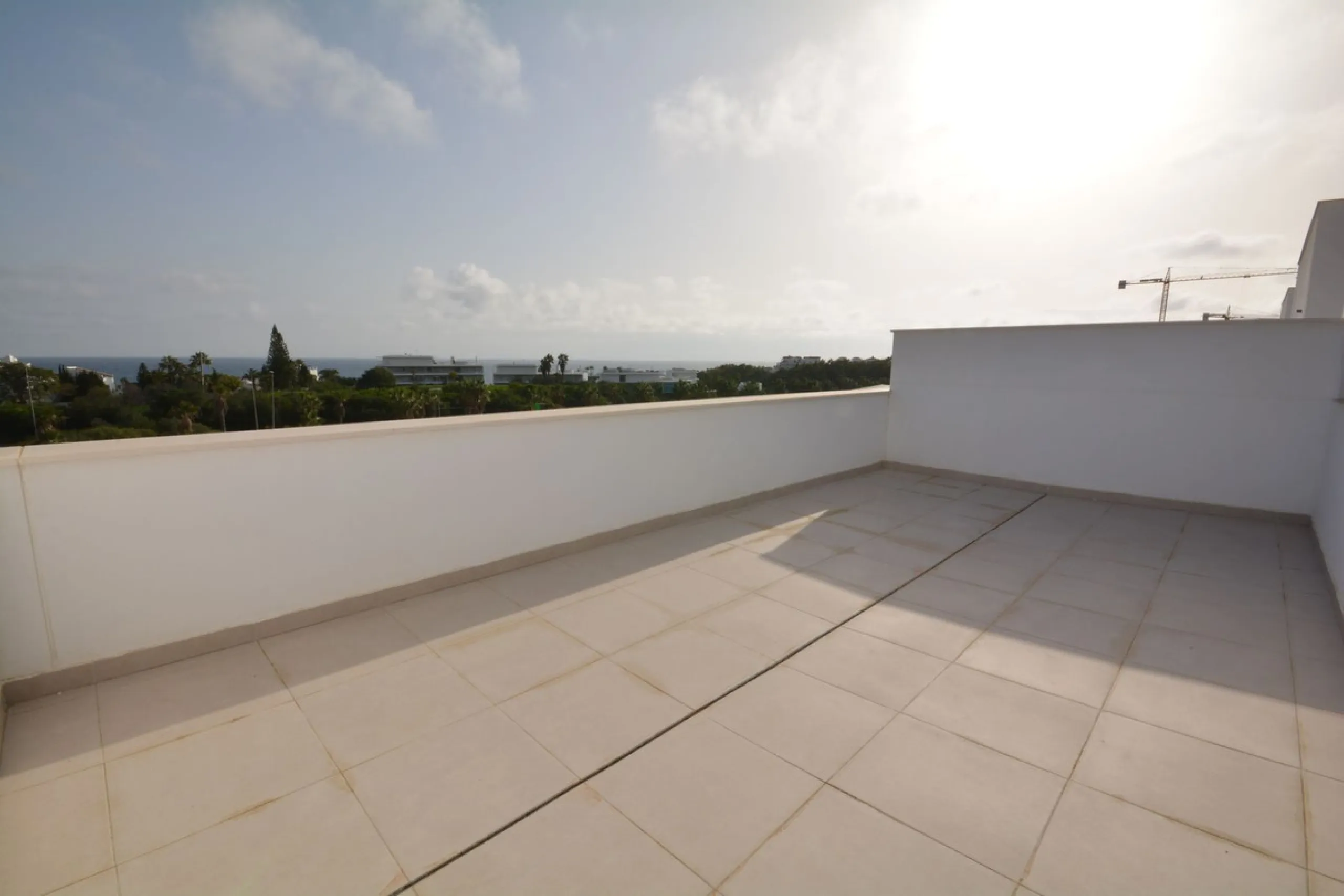 Contemporary 2 bedroom apartment for sale in Estepona west