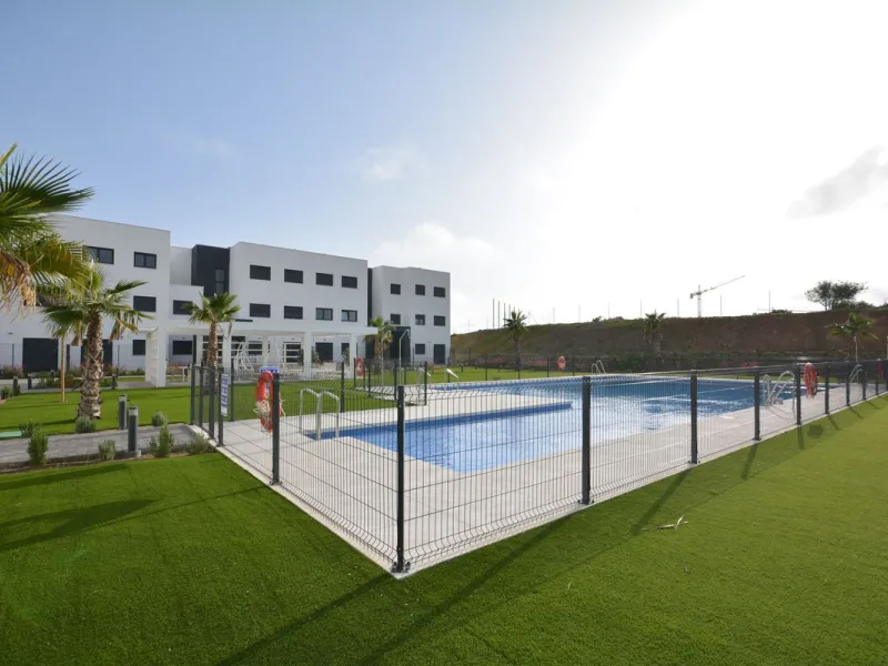 Contemporary 2 bedroom apartment for sale in Estepona west